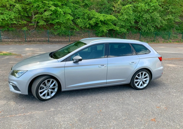 Seat Leon cena 58000 przebieg: 214000, rok produkcji 2018 z Gdynia małe 232